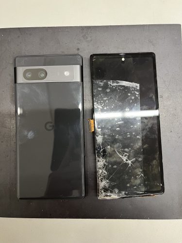 Google pixel7a本体　チャコール　画面割れあり Pixel 7の画面の修理レポート｜作業時間30分 | スマホ修理なら