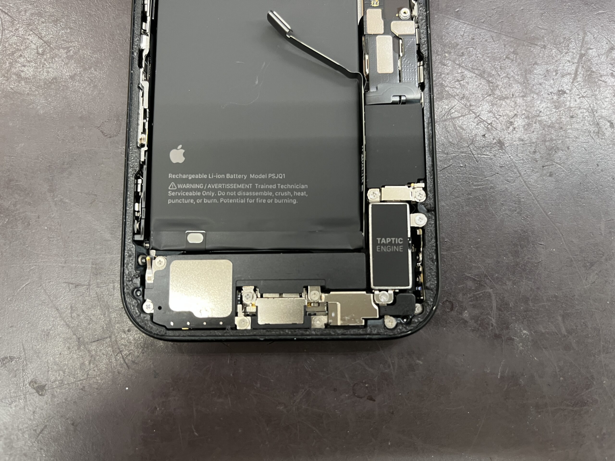 第2世代 Apple Pod 本体、ケーブル、箱【不具合？】 最新機種でもドックコネクタの不具合が増加中！充電できない・接触が