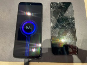 Redmi12画面割れ修理