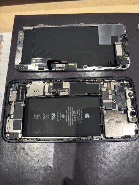宇治市より　iPhoneSE2　バッテリー交換のご依頼！