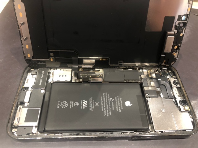 【久御山店】 iPhone12Proの バッテリー交換修理【城陽市よりご来店】