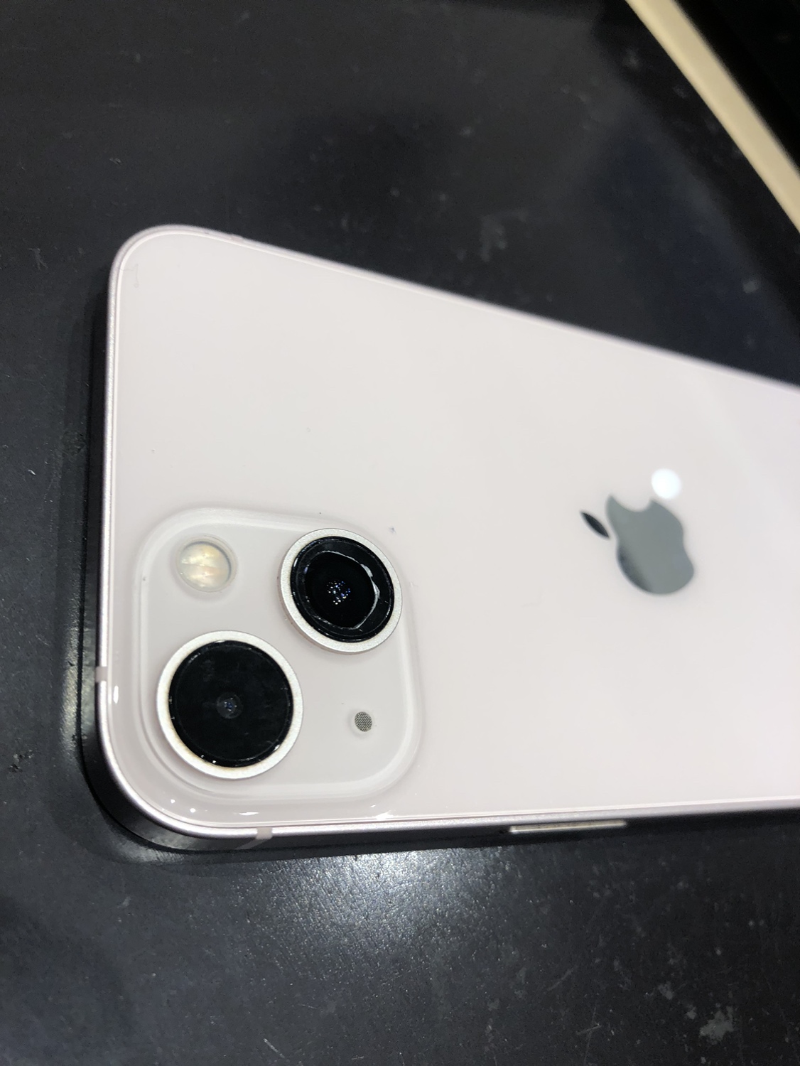 【久御山店】iPhone13　リアカメラレンズ交換　【京都伏見区からのご来店】