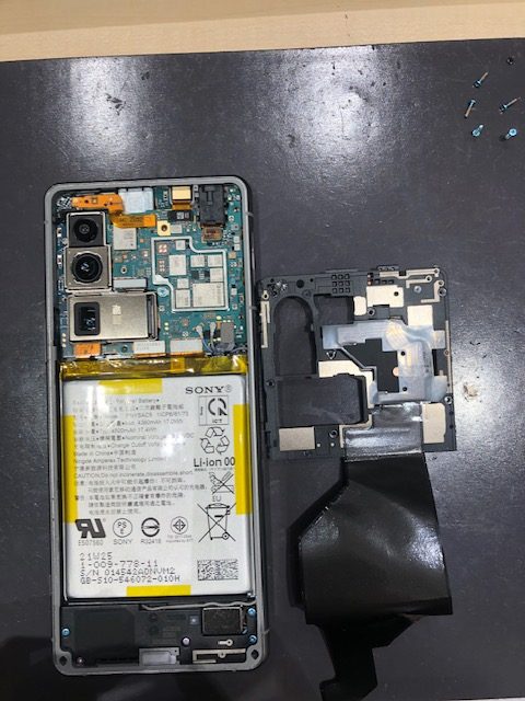 【久御山店】Xperia 5Ⅲ バッテリー交換修理 【宇治市からのご来店】