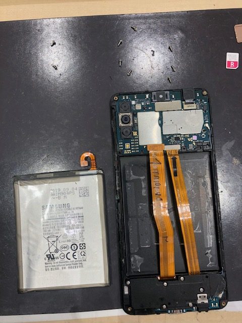 【久御山店】Galaxy A7のバッテリー交換修理 【伏見区からのご来店】