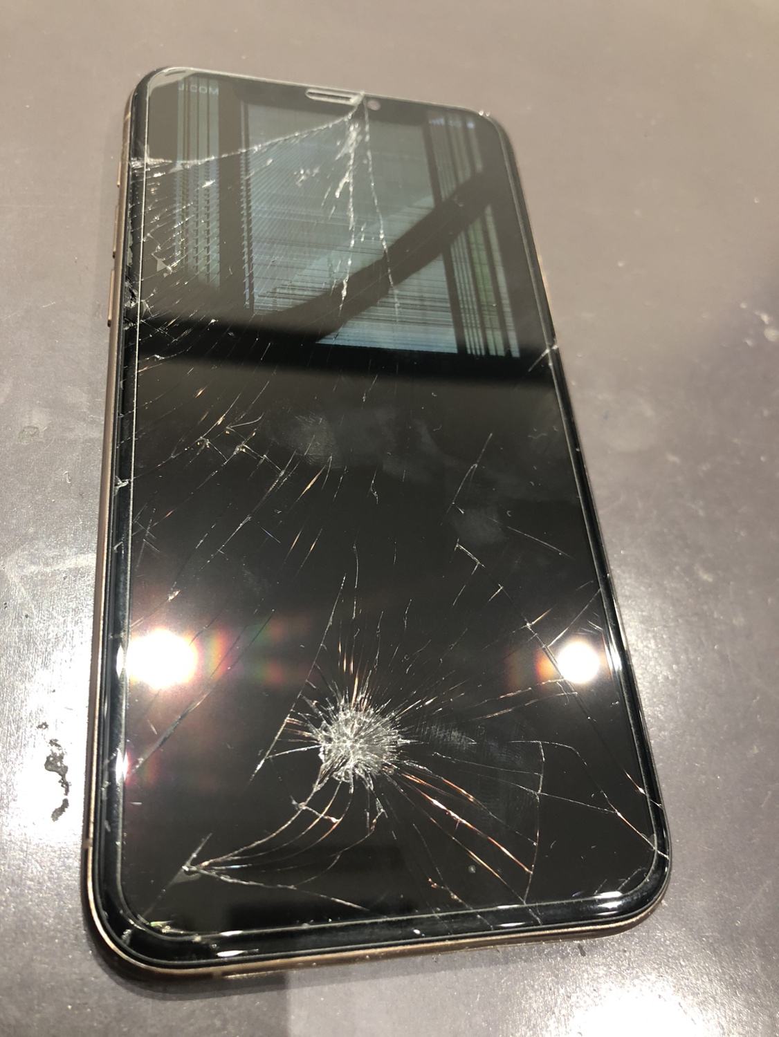 【久御山店】iPhone11Proの画面交換修理【宇治市からのご来店】