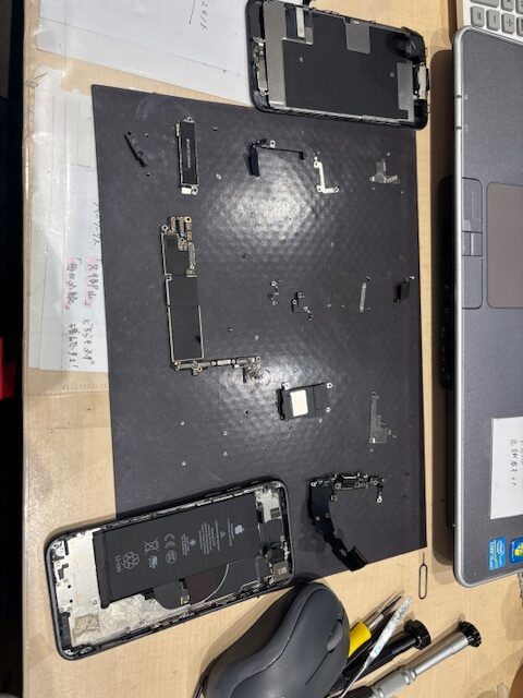 【久御山店】iPhone8　ドックコネクタ交換修理【城陽市より】