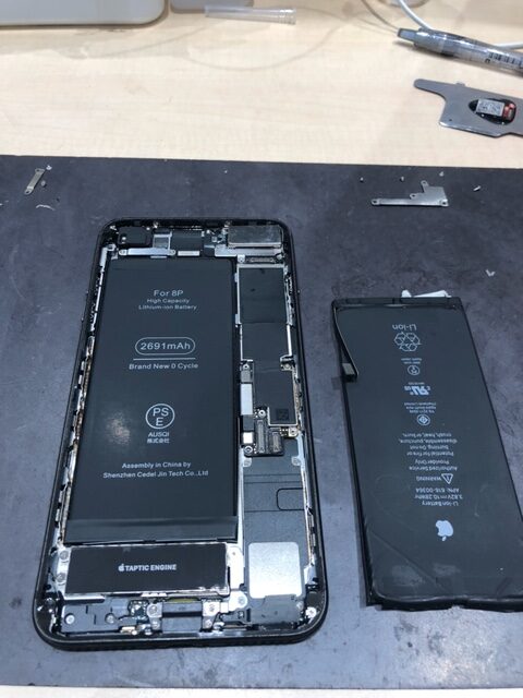 【久御山店】iPhone8Plusのバッテリー交換修理【伏見区からのご来店】