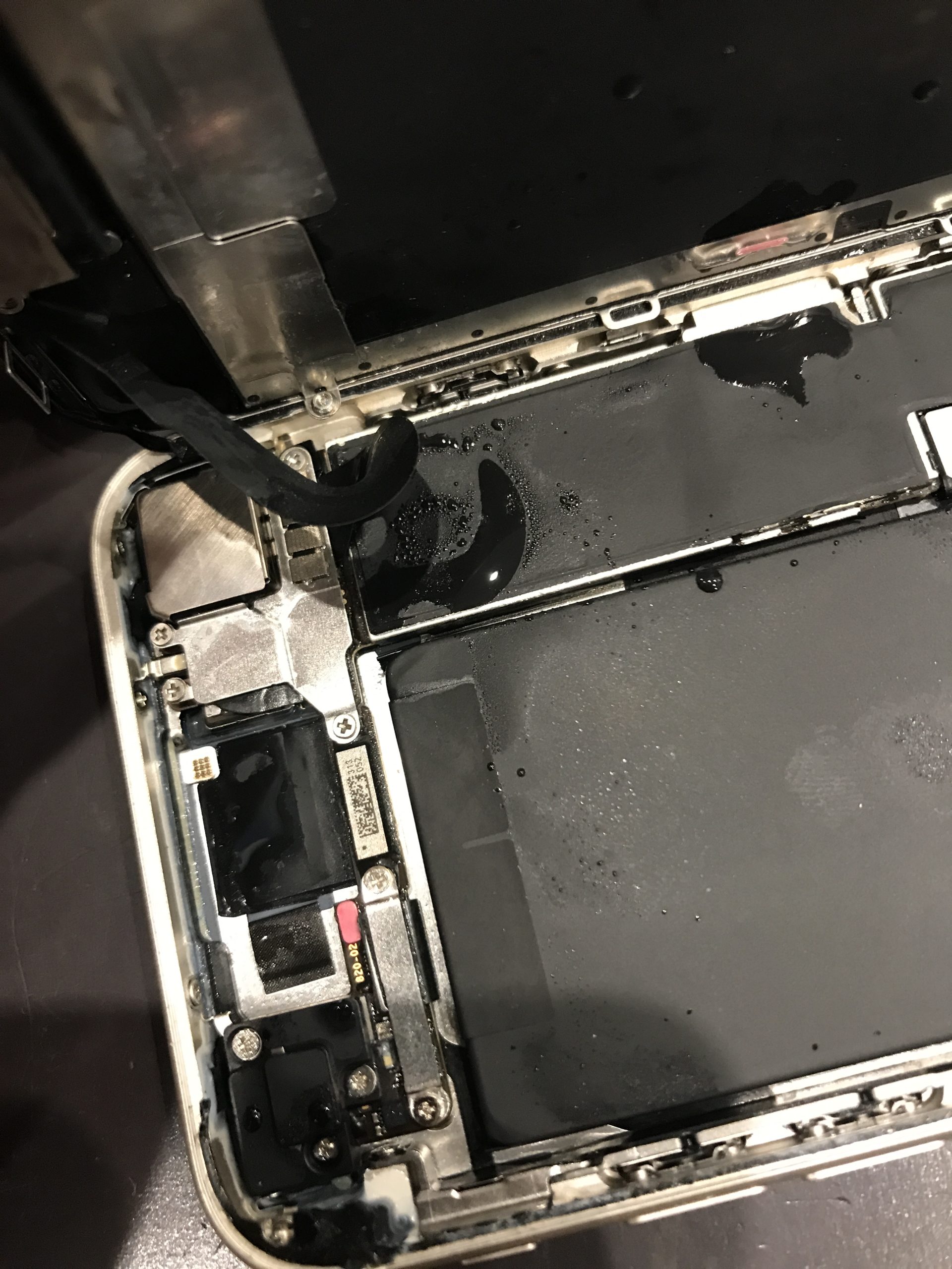 【茨木市】スマホが水没したら？修理のプロが教える正しい対処法と注意点