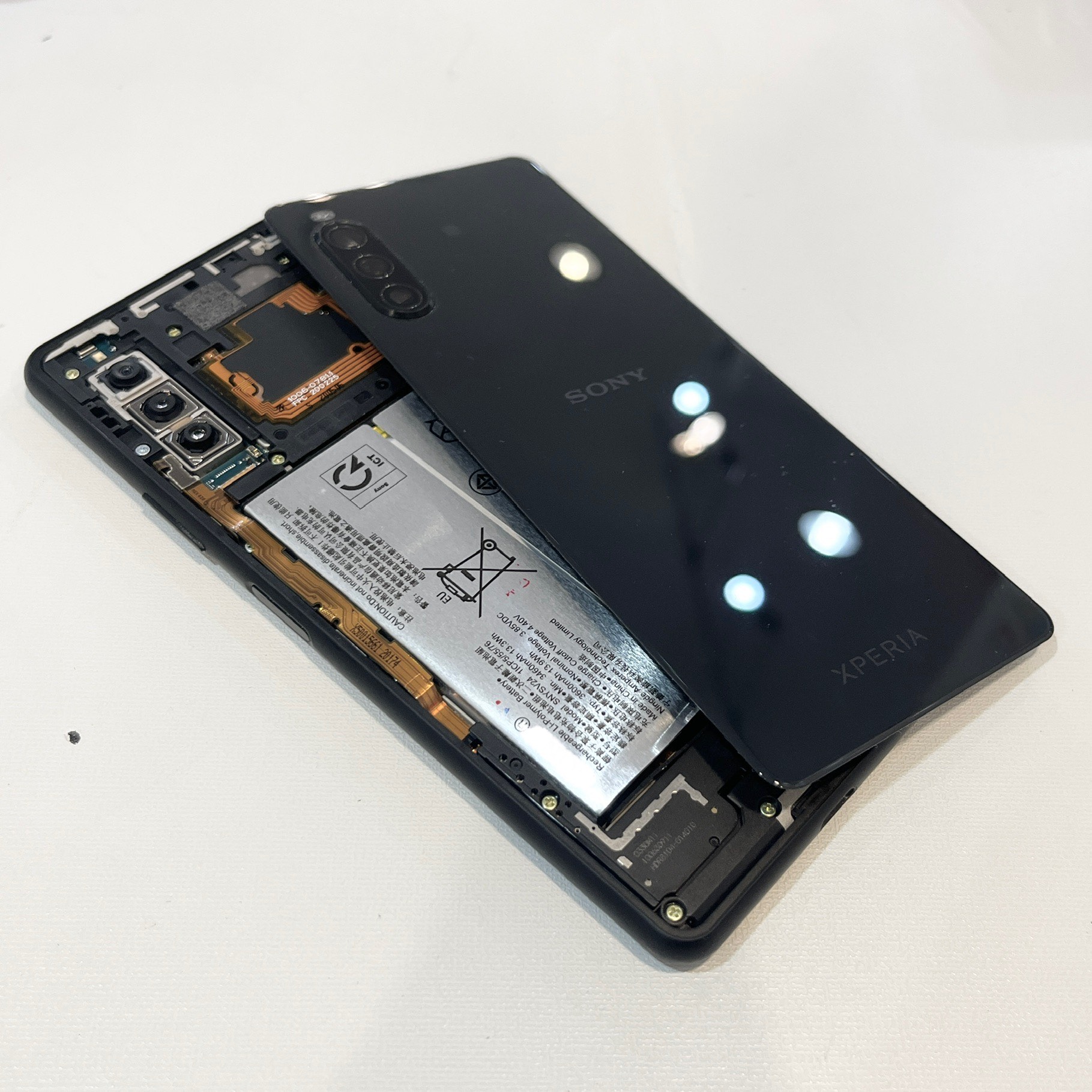 伊丹市よりAndroidのバッテリー交換依頼です