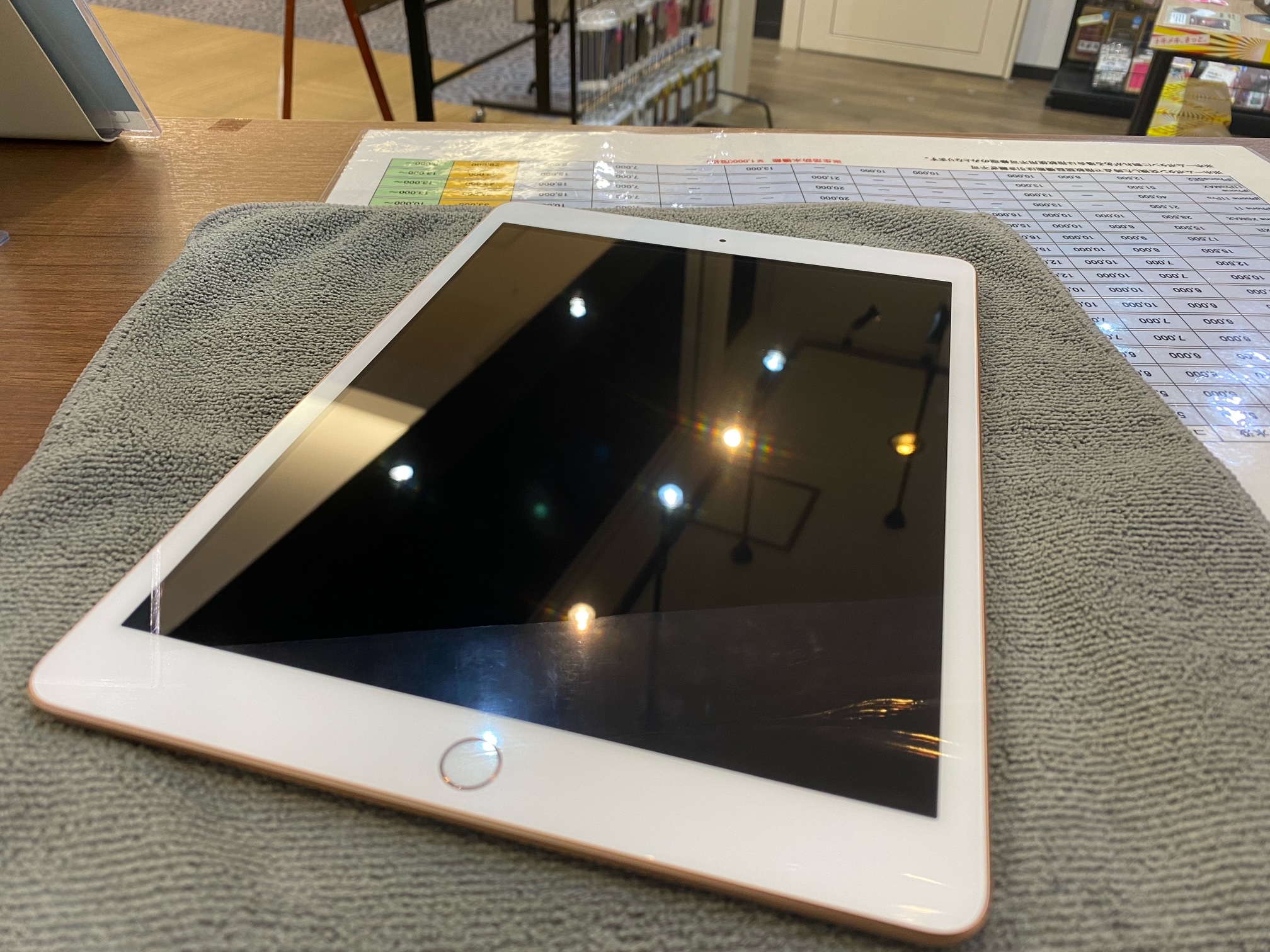 iPad｜ガラスコーティング｜画面補強｜　　　ℱ