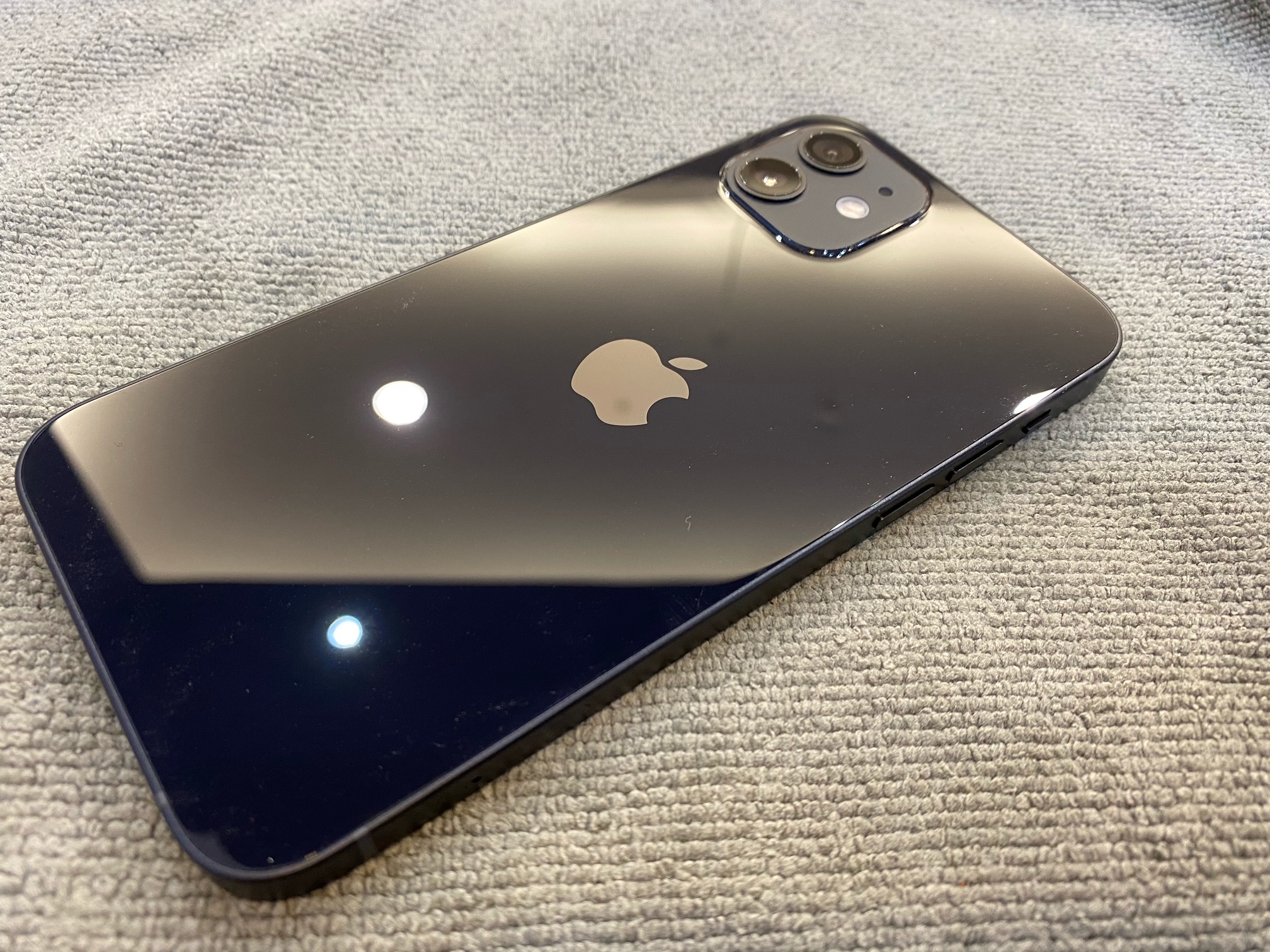 iPhone１２｜ガラスコーティング｜施工時間１０分～｜　　　ℱ