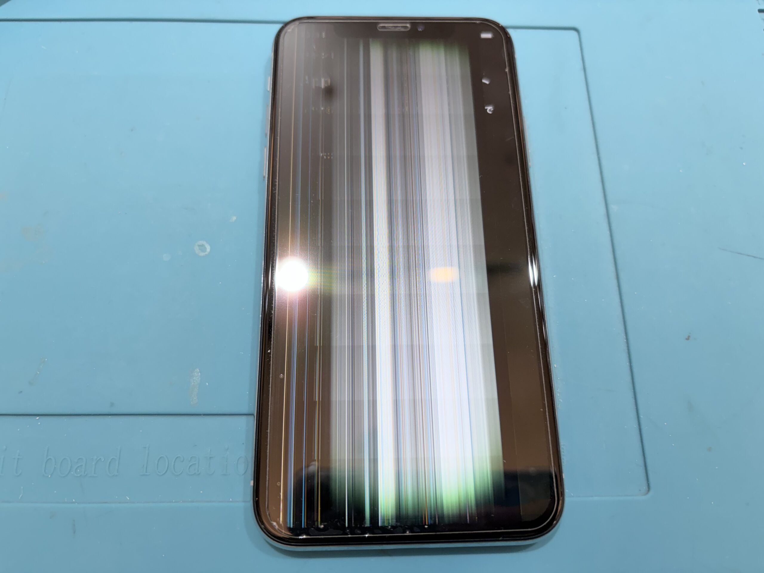 【イオンモール伊丹昆陽店】iPhoneXの画面&バッテリー修理【伊丹市からご来店】