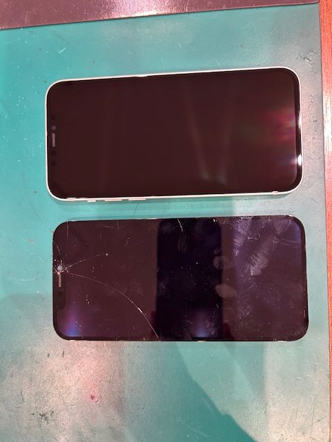 【ららぽーと和泉店】iPhone12　画面修理　【和泉市からご来店】