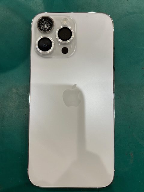 【和泉店】iPhone14ProMAX　外カメラレンズ修理　【和泉市からご来店】