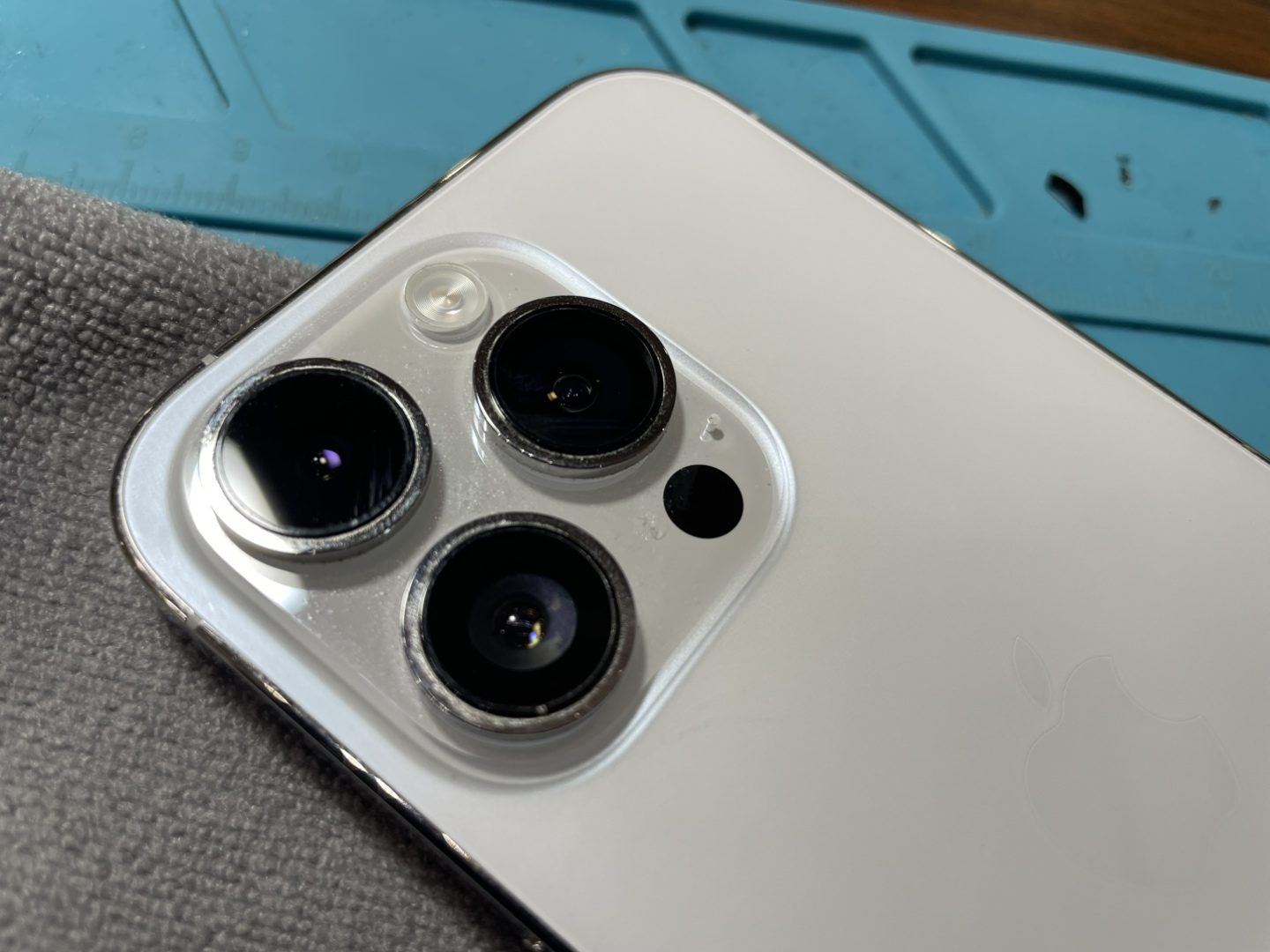 【姶良店】iPhone14Pro　リアカメラレンズ修理　【姶良市よりご来店】