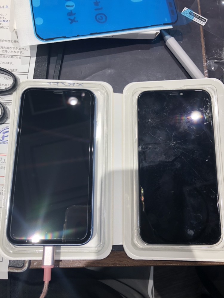 【即日】iPhoneXRバッテリー交換修理＆画面交換修理（西宮市からお越しのお客様）