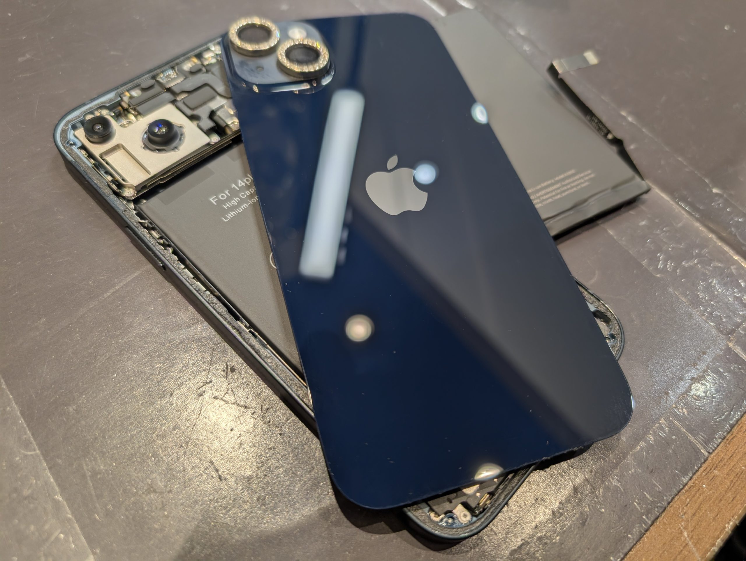 【即日交換】iPhone 14plusバッテリー交換（西宮市からお越しのお客様）