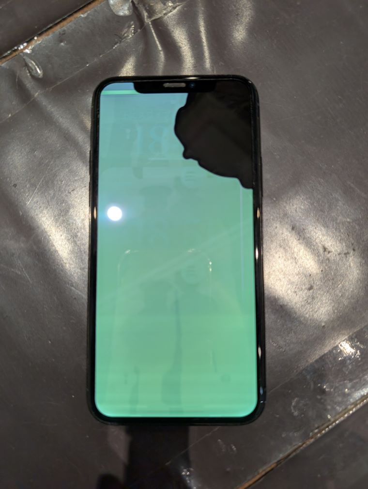 【甲子園店】iPhone11proの画面交換修理【西宮市からご来店】