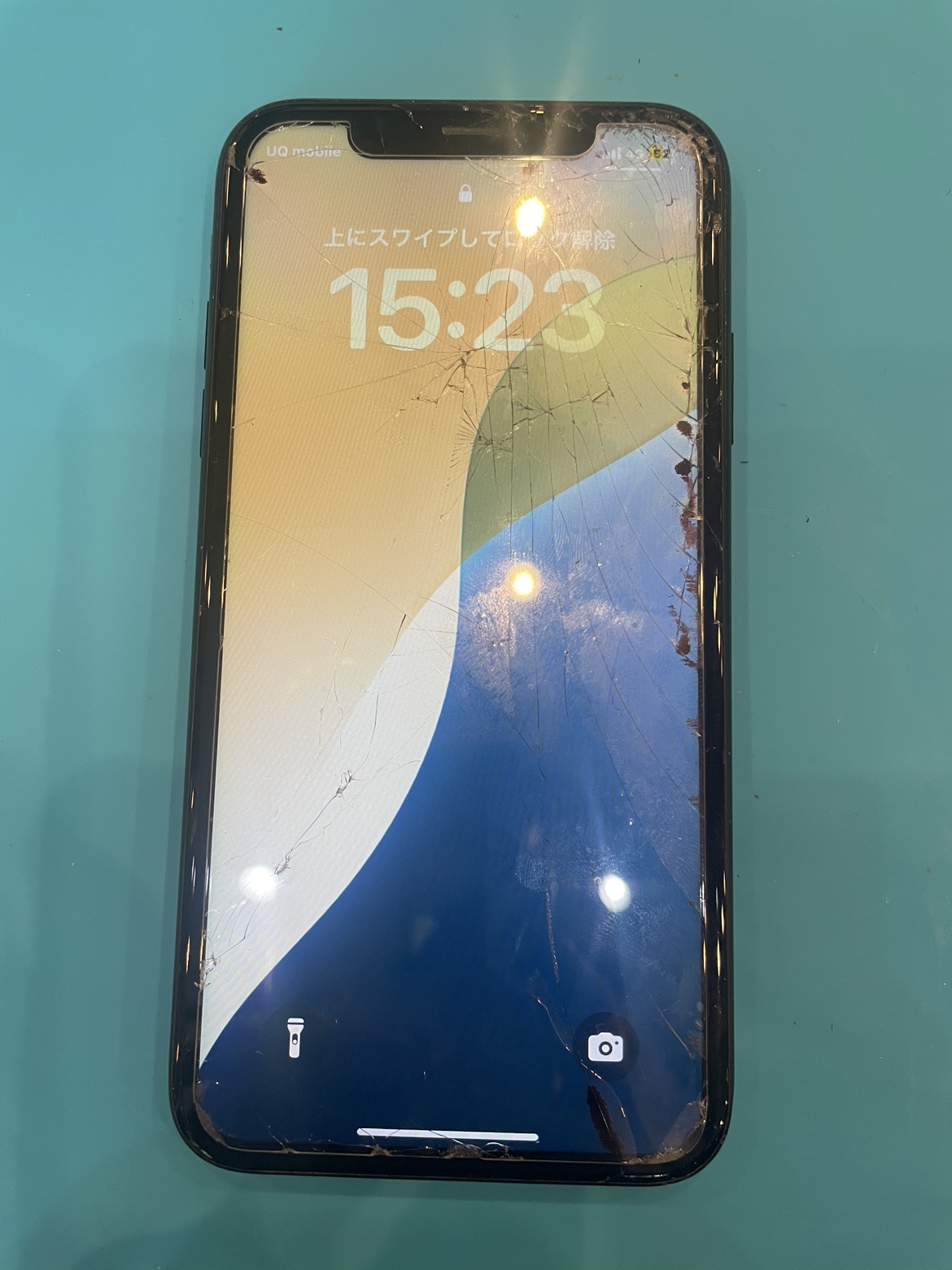 iPhone11 64GB ジャンク 画面割れ 液漏れ FaceID故障 箱あり 落下による画面割れ・液漏れ iPhone11の画面修理【倉敷市】 | iPhone