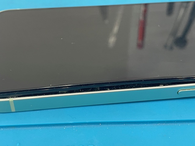 【長久手店】iPhone12miniのバッテリー交換