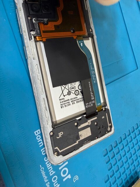 【長久手店】galaxyA51(5G)のバッテリー交換【瀬戸市からご来店】
