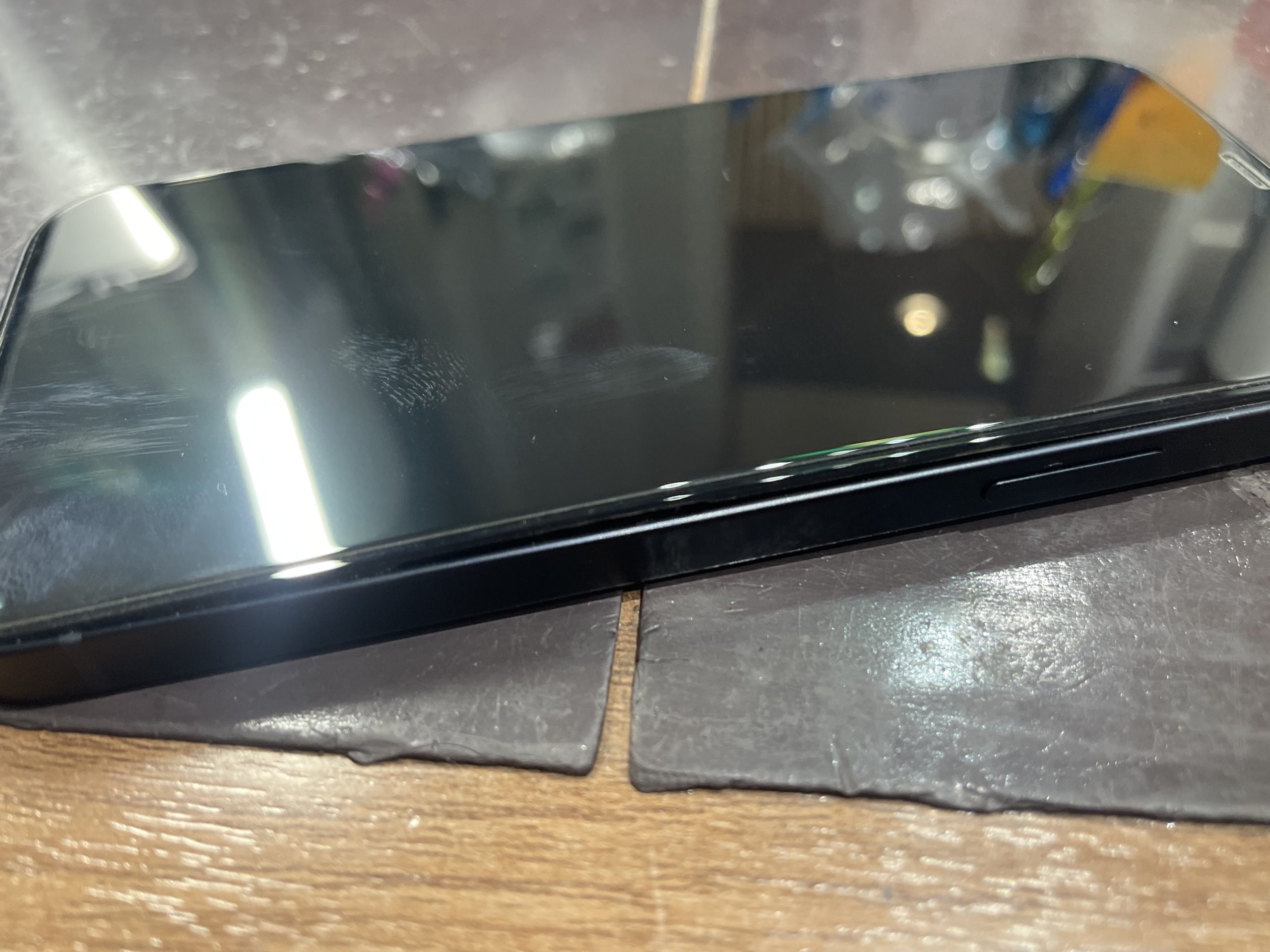 【長堀店】iPhone12のバッテリー修理【箕面市からご来店】
