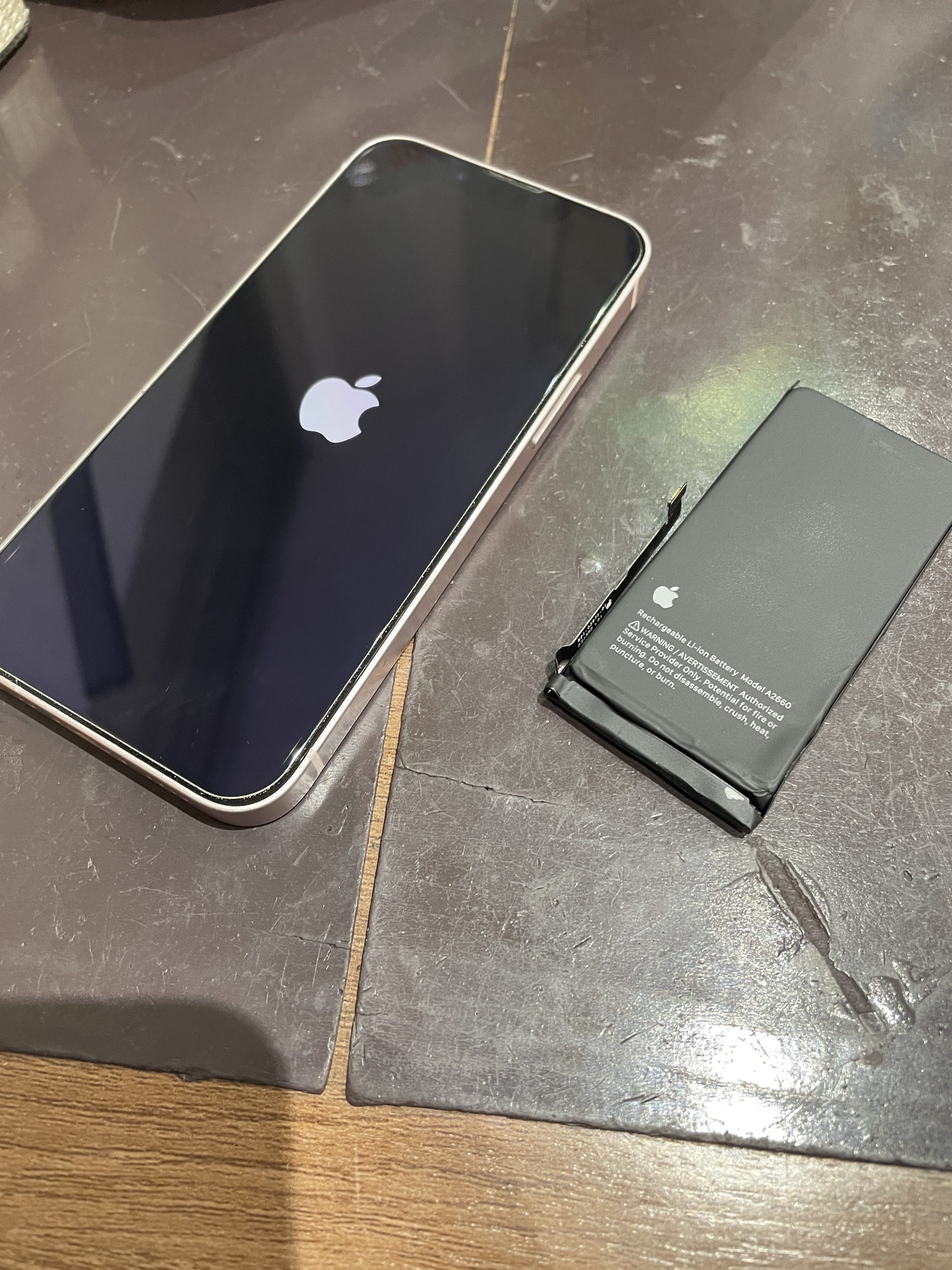 【長堀店】iPhone13のバッテリー修理【大正区からご来店】