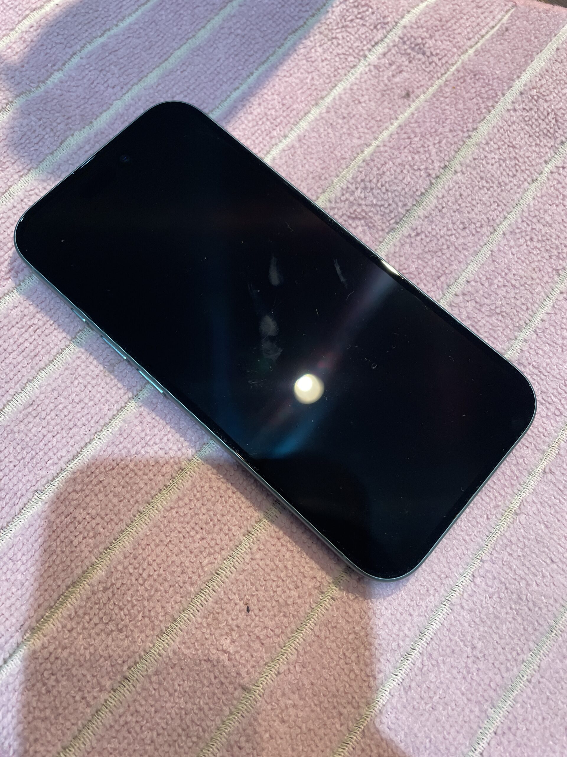 【長堀店】iPhone16のガラスコーティング施工【大阪市からご来店】