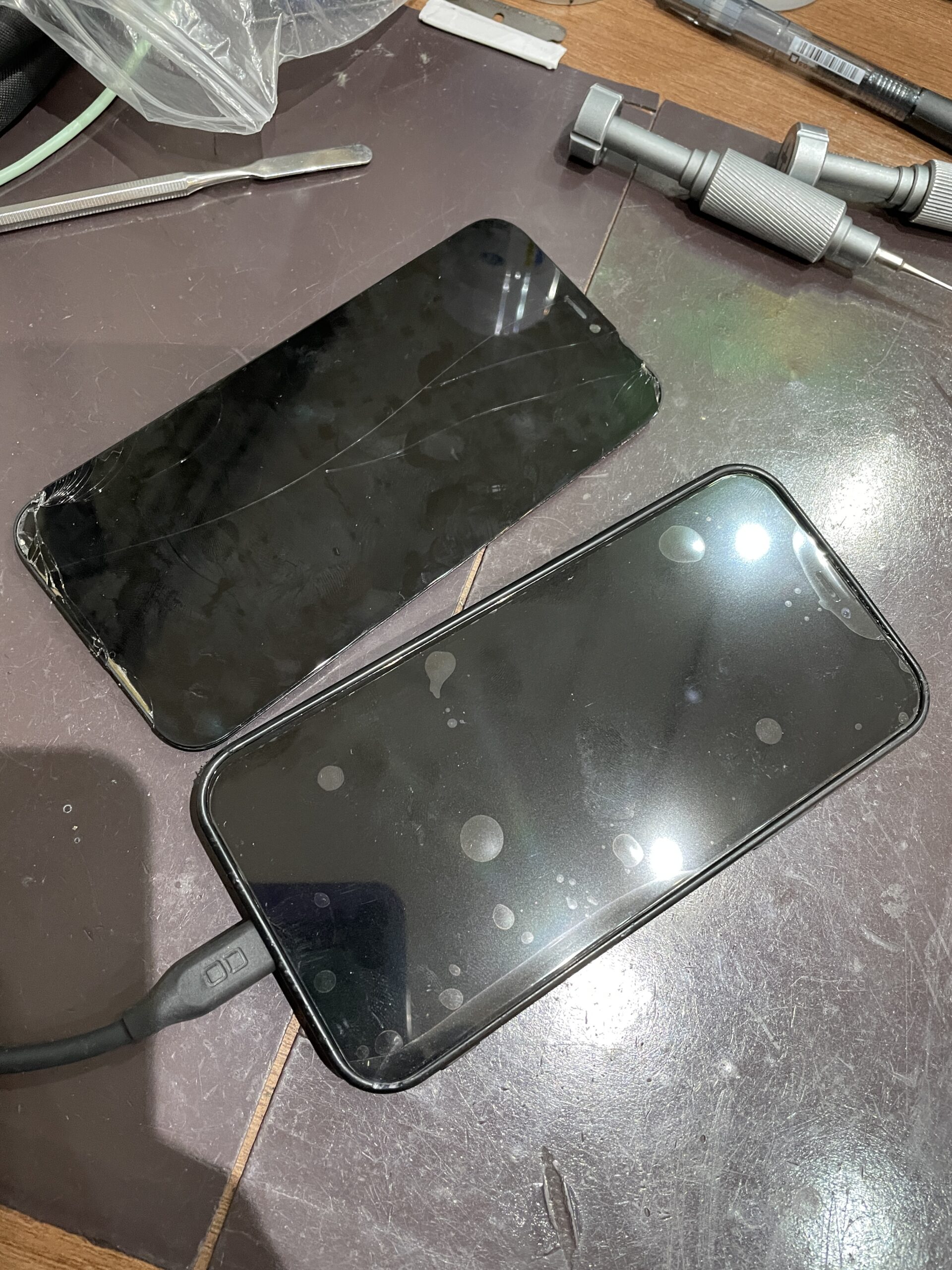 【長堀店】iPhone12Proの画面修理【西区からご来店】