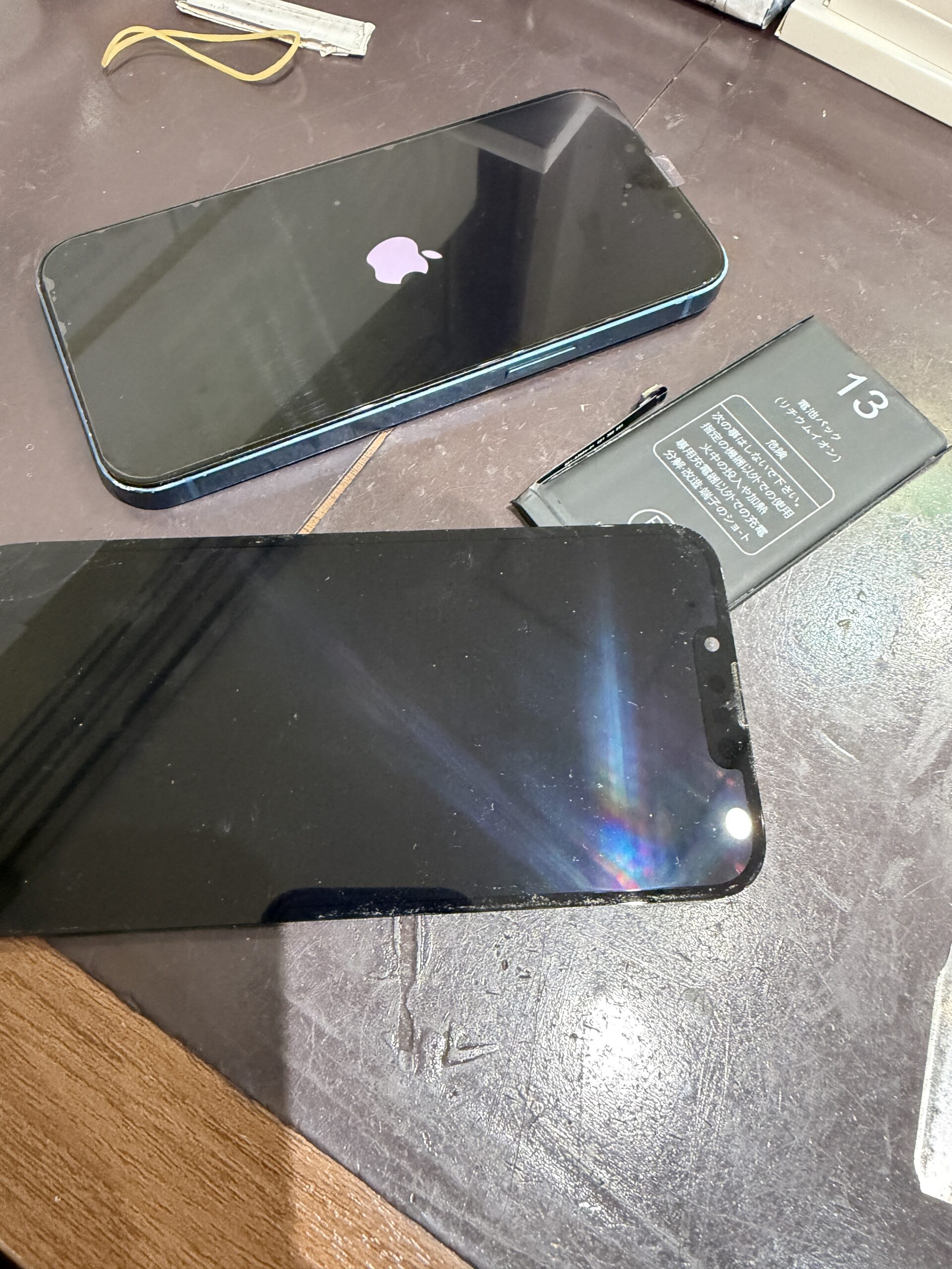 【長堀店】iPhone13の画面・バッテリー修理【中央区からご来店】