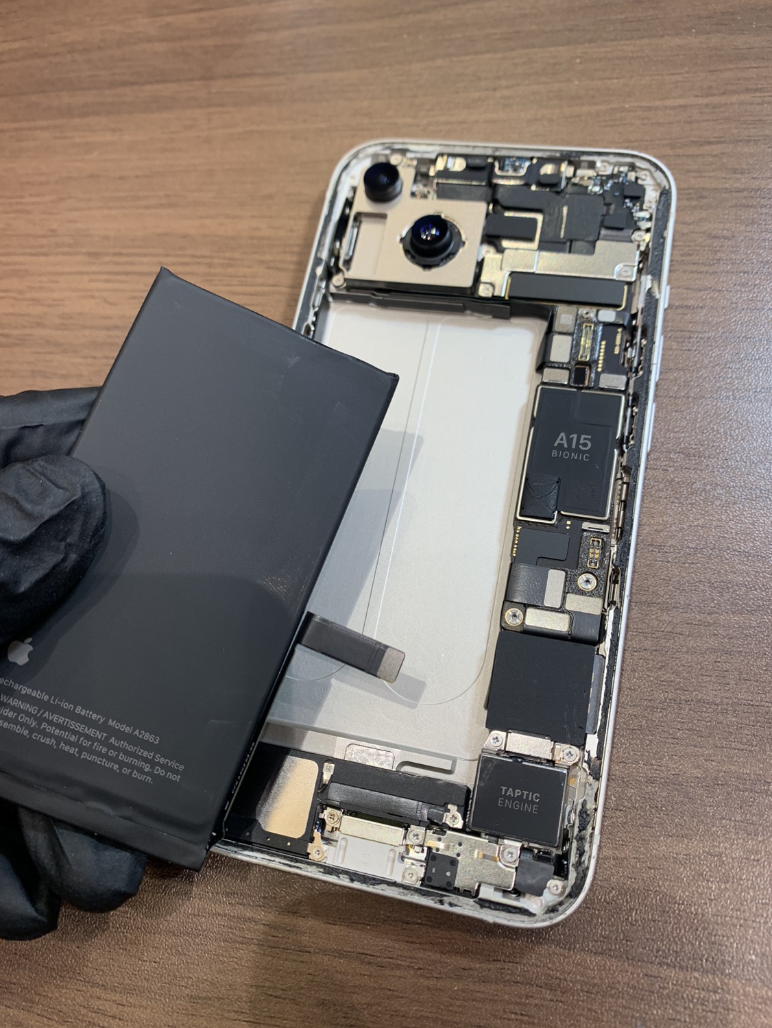 【アクルス店】iPhone 14のバッテリー交換修理【中川区からご来店】