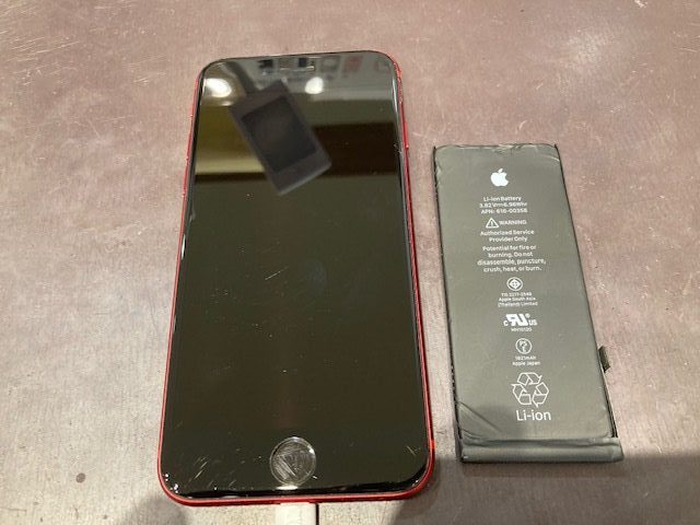 iPhone８バッテリー交換＜名古屋市天白区よりお越しのお客様＞