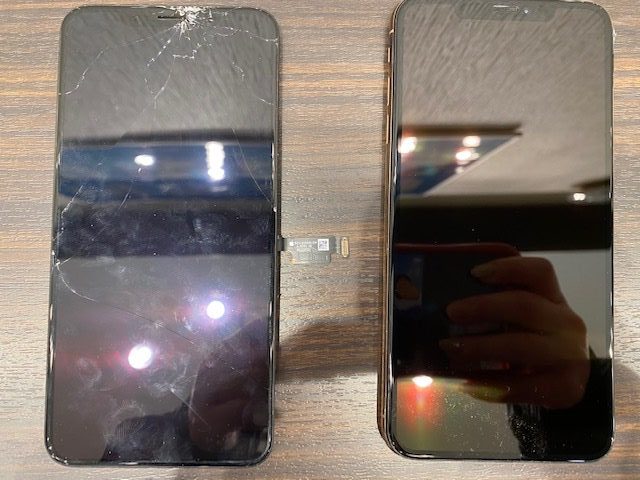 iPhoneXSM画面交換【高浜市よりお越しのお客様】