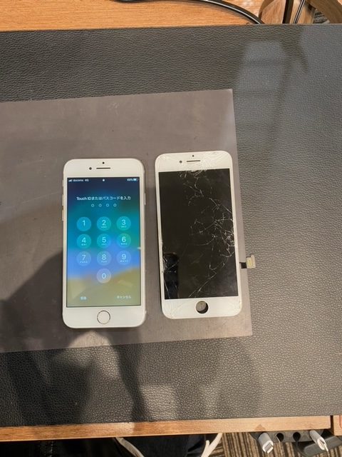 iPhone8 画面修理【豊明市からお越しのお客様】