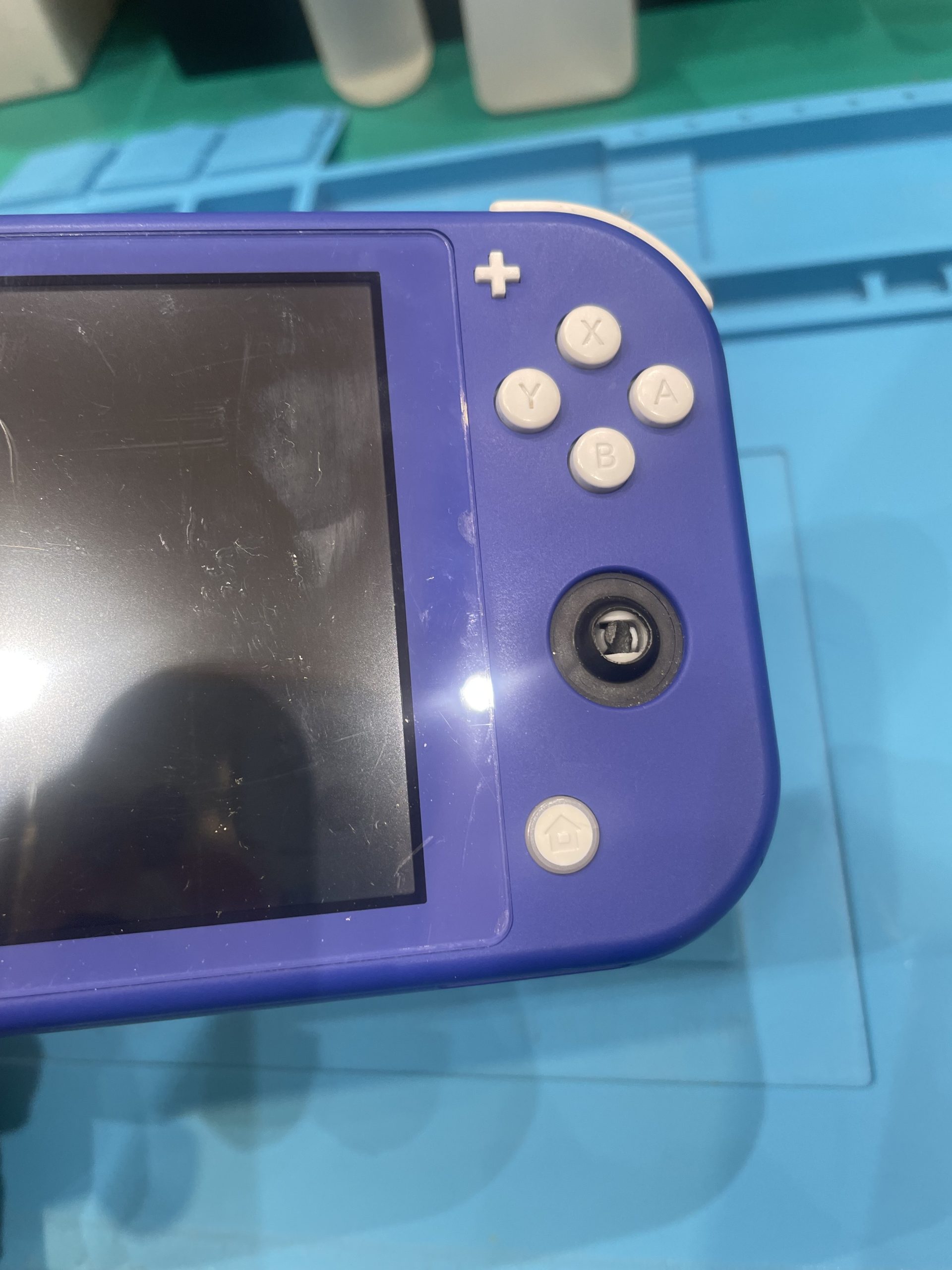 【熱田店】Nintendo switch lite スティック交換修理 中川区よりご来店