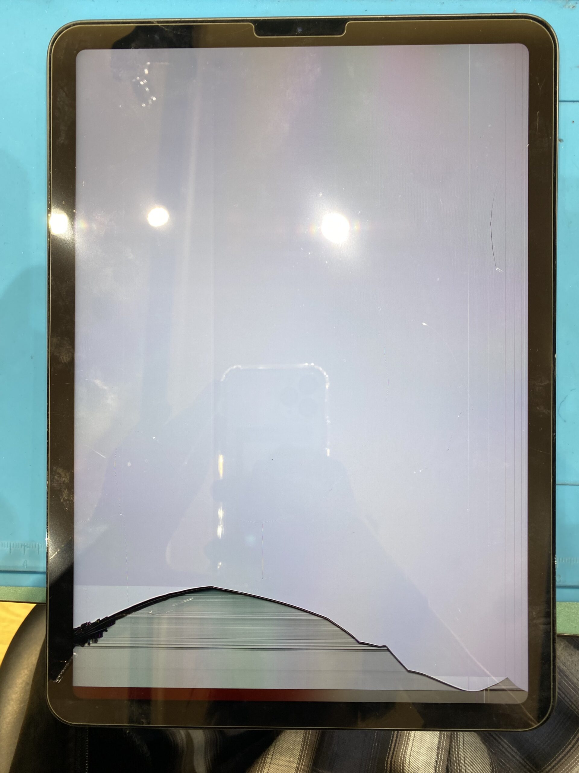 【熱田店】iPad Air4の画面修理【熱田区からご来店】