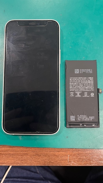 【大牟田店】iPhone12miniのバッテリー交換【荒尾市からのお客様】