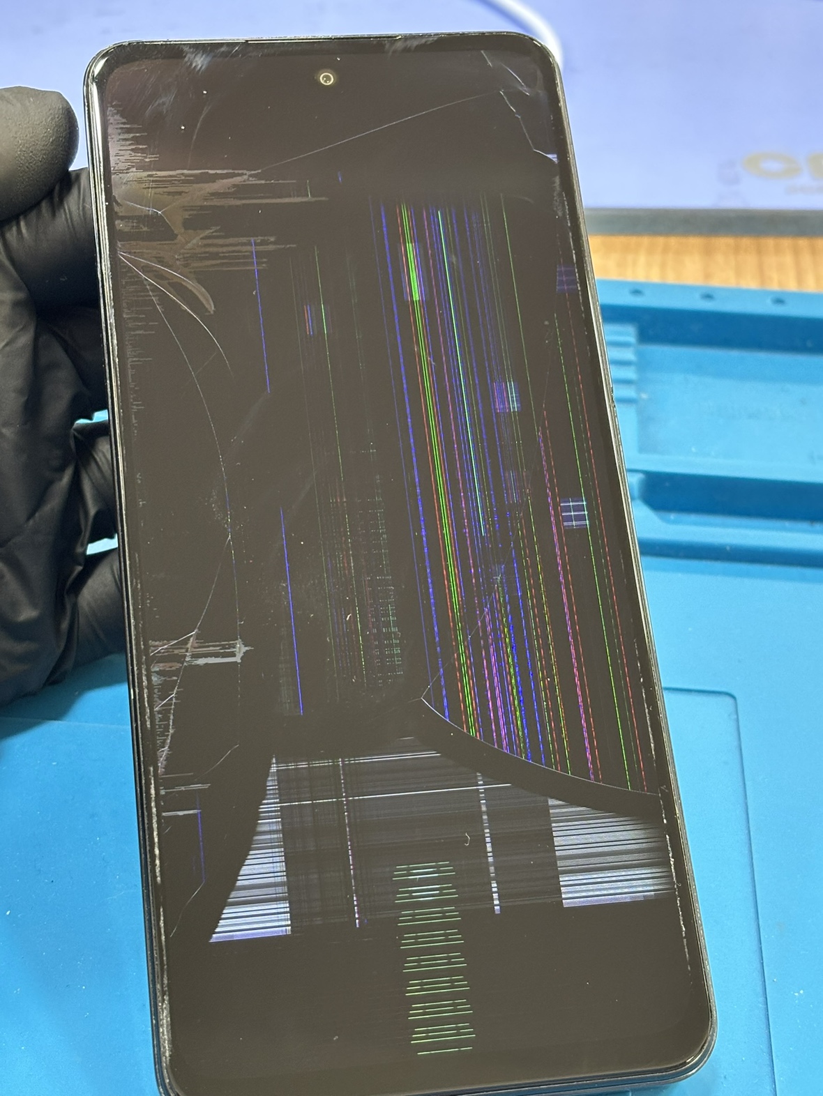 OPPO A3 5G 128GB 本体　画面割れ 落下で画面が割れて表示不良になったOPPO A3 5Gの画面交換【鈴鹿市