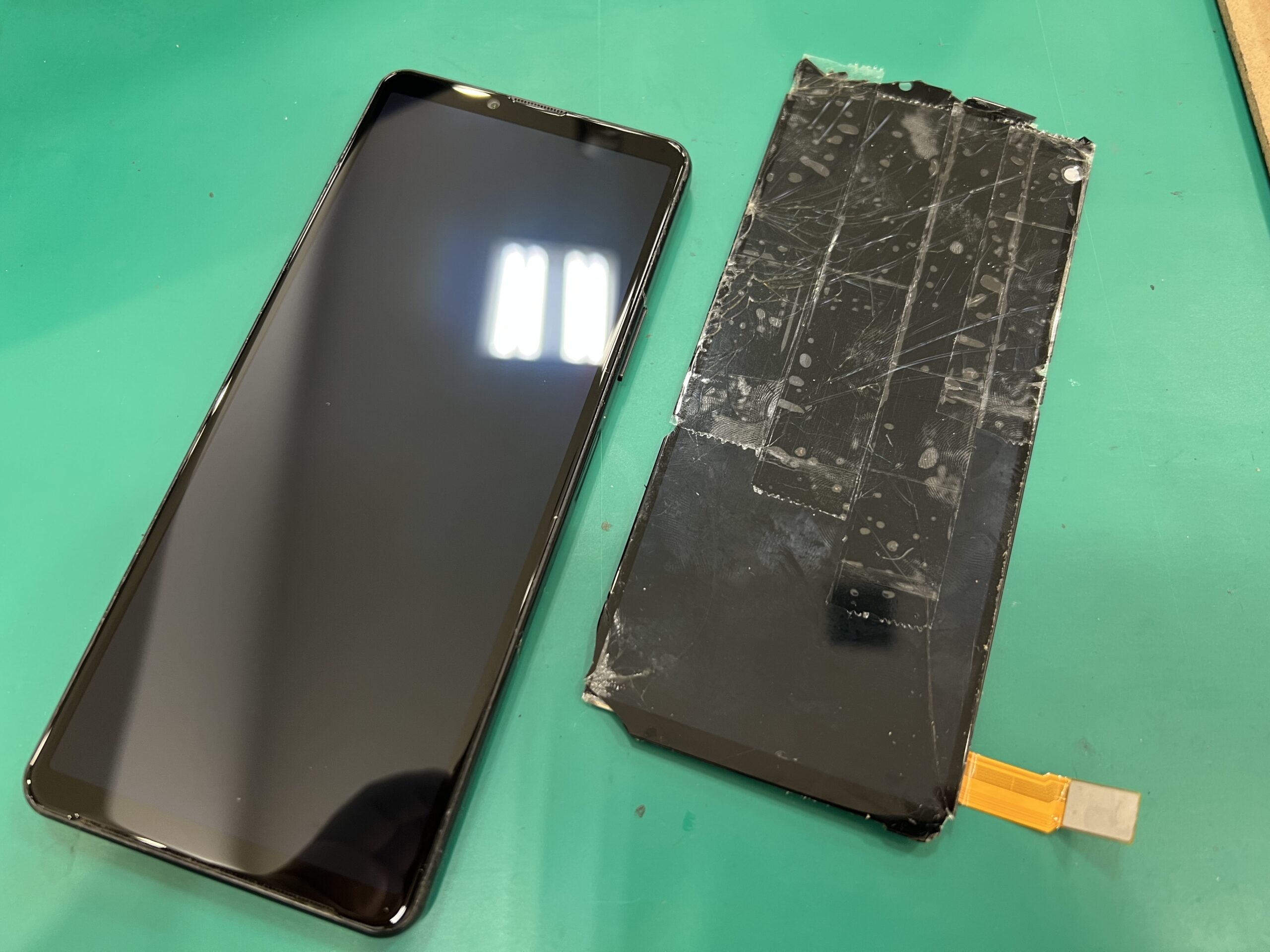 Xperia 10 Ⅳ 液晶パネル交換修理させて頂きました【立川市からご来店】
