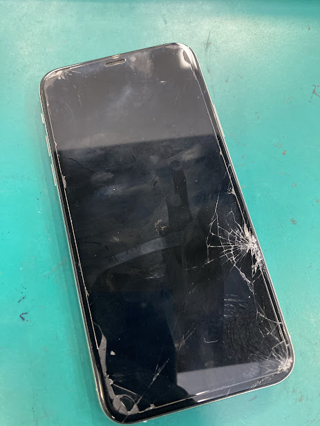 iPhoneXs　画面割れ修理と割らないための保護　東かがわ市