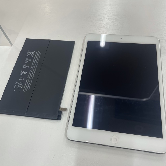 iPadmini2バッテリー交換修理/奈良市右京よりご来店