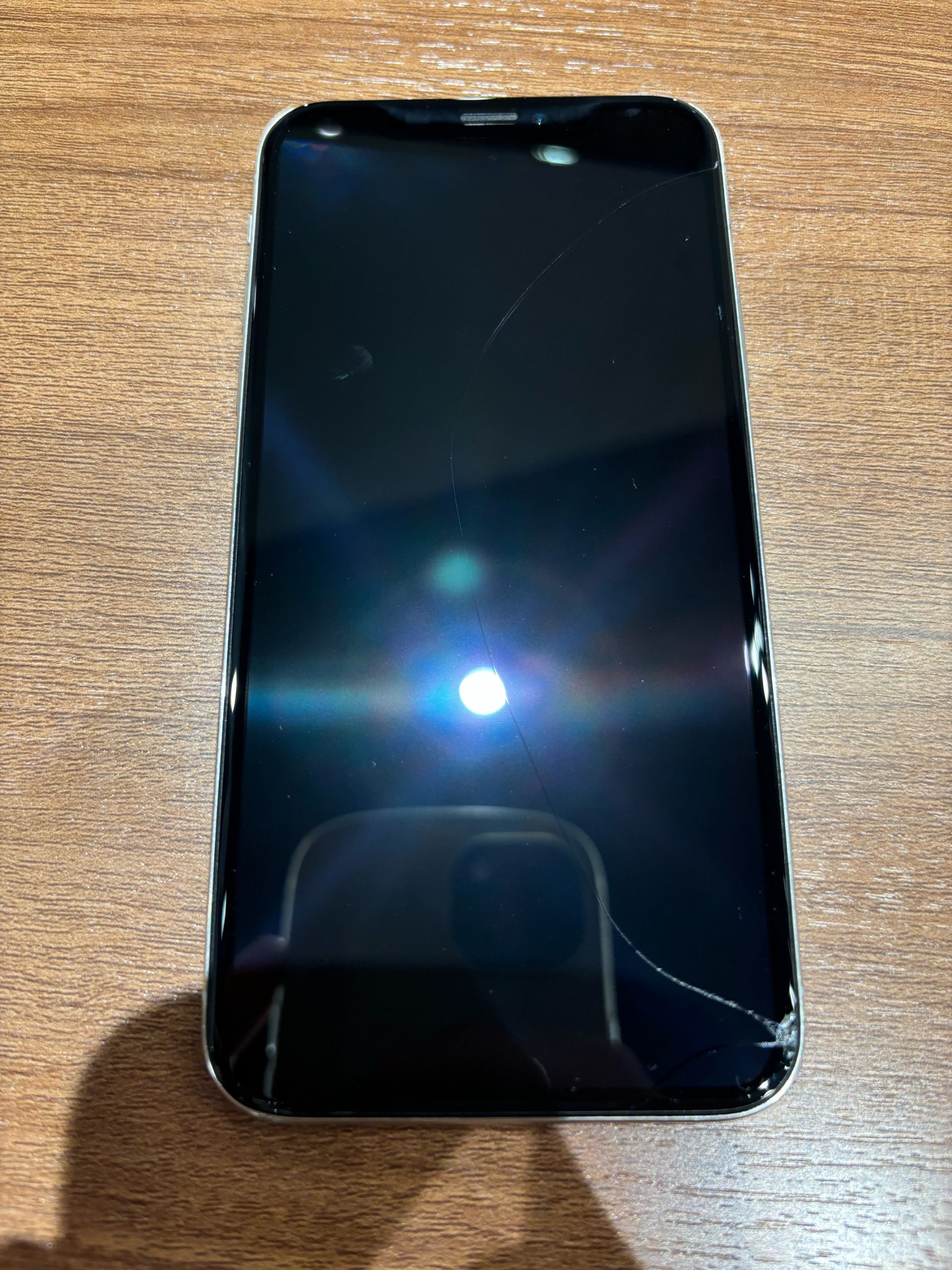 iPhoneX 画面割れ修理！！【津市からご来店】