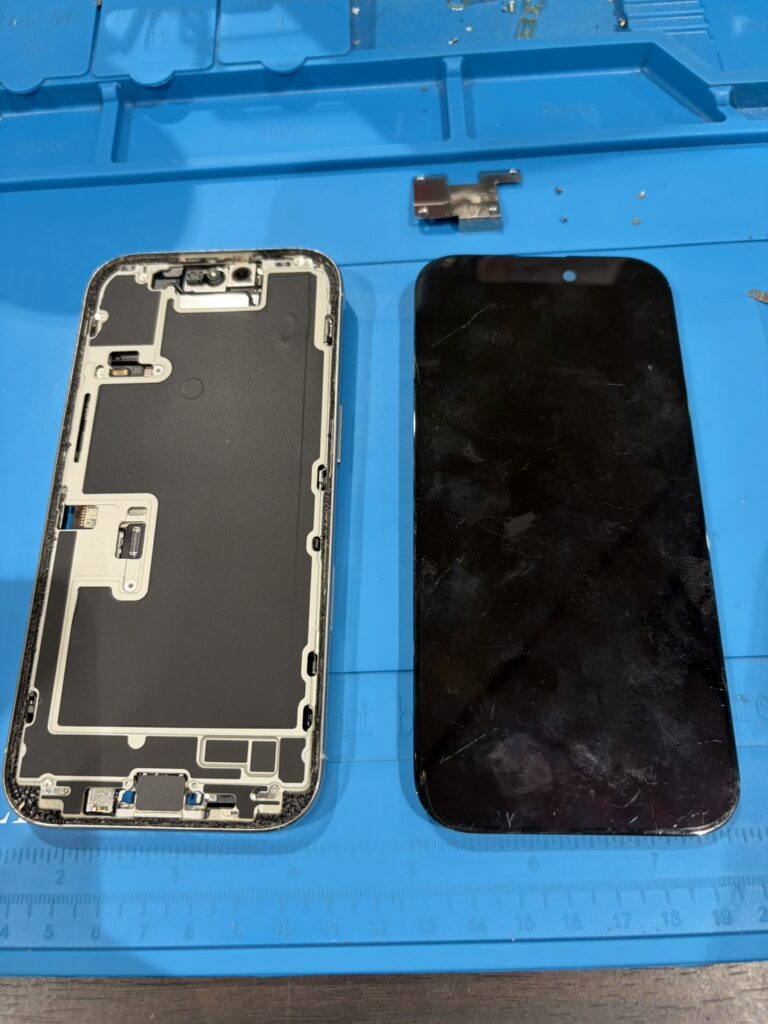 電源が入らなくなったiPhone16proの修理【津市】 - スマホ修理