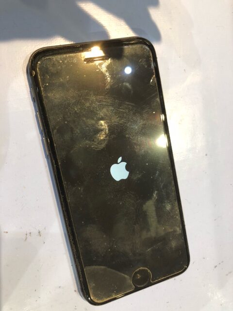 スマートクールイオンモール常滑店　iPhone8　リンゴループ