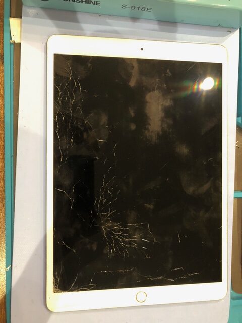 スマートクールイオンモール常滑店　iPad　画面修理