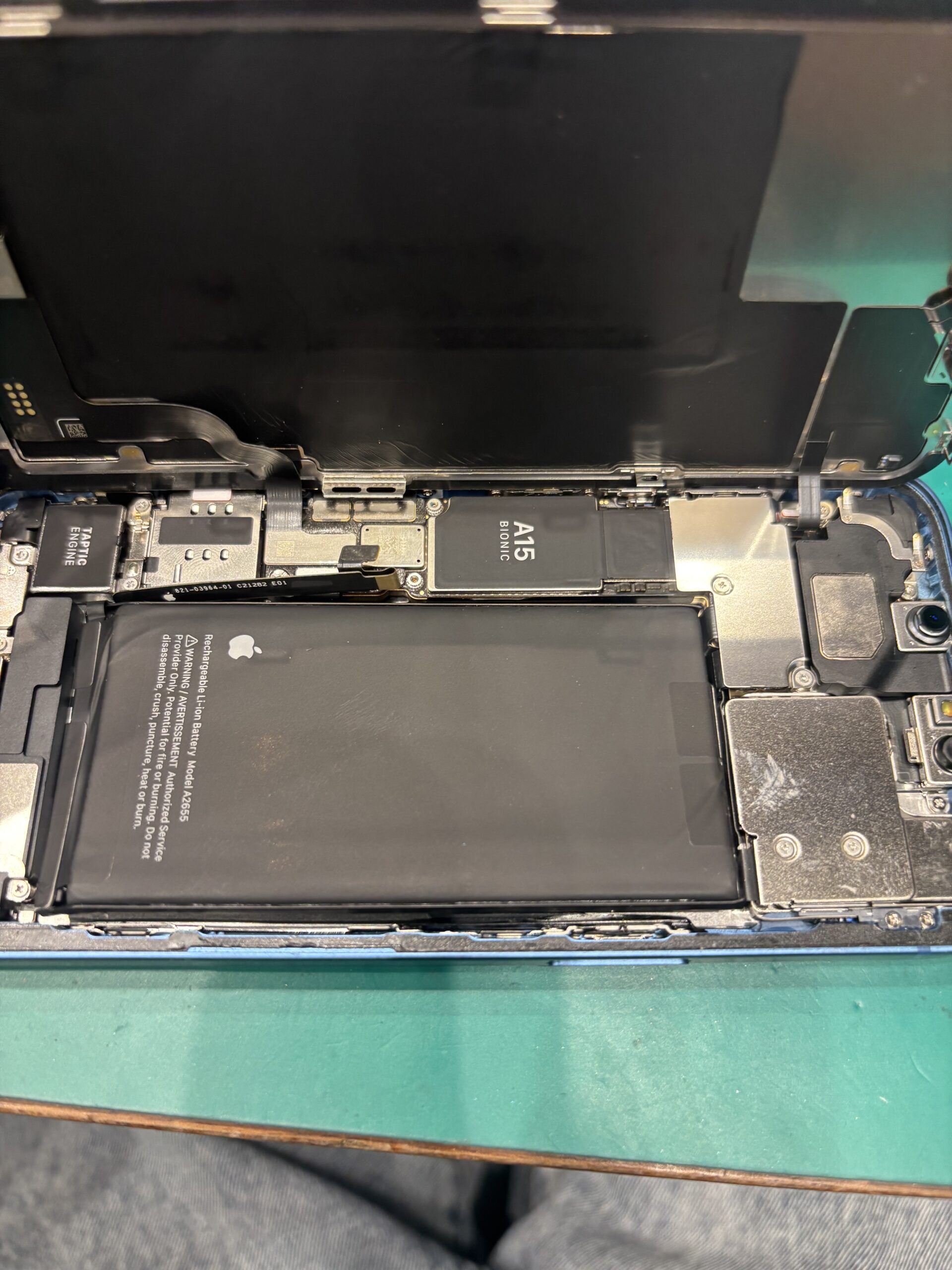 【イオンモール徳島店】iPhone １３バッテリー交換【徳島市からご来店】