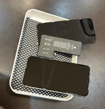 iPhone11ProMAX　画面交換修理　バッテリー交換修理　吹田市