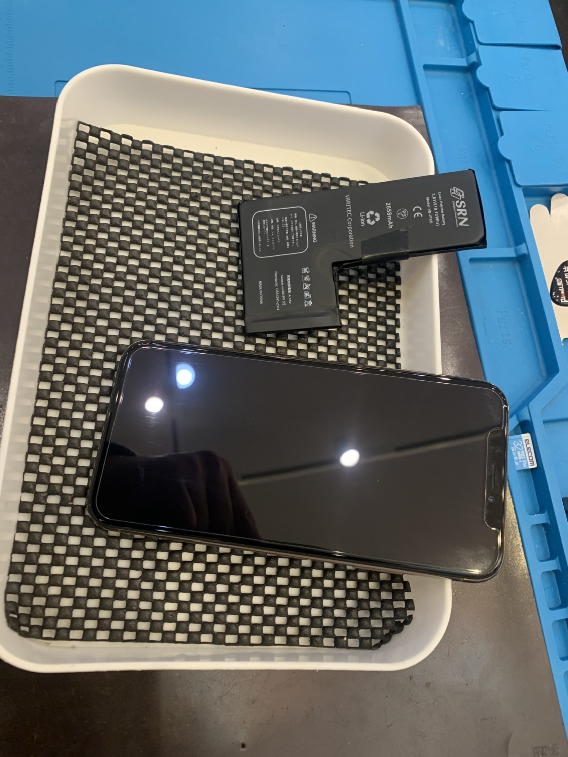 iPhoneXs　バッテリー交換修理　茨木市