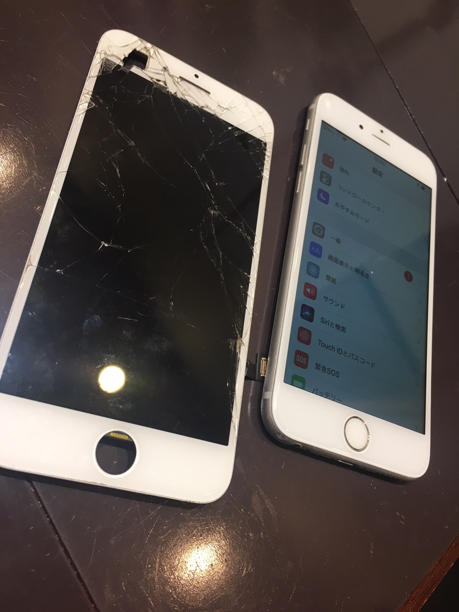 iphone６画面修理！本体の内部まで見えてしまうほどバキバキの液晶も新品のように綺麗になります！データ消去一切なし、最短３０分で修理完了( ^^)b　[伊丹市からお越しのお客様]