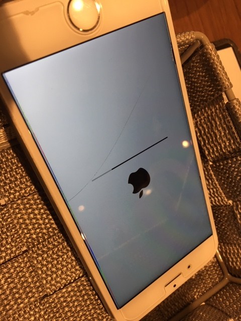 【OS更新】iPhone6sが突然挙動不審に！あわてずリカバリーモードにはいりましょう☆彡